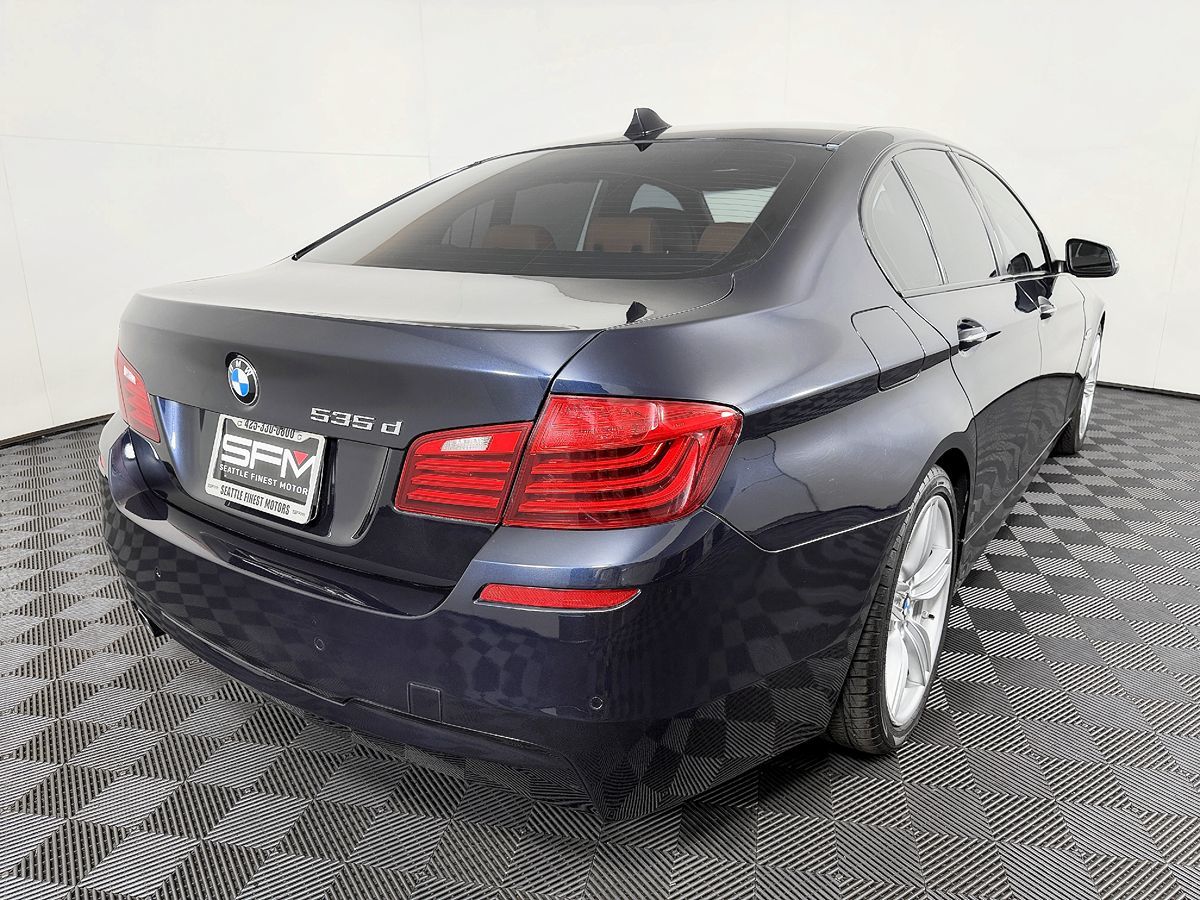BMW 5 Series photo 9