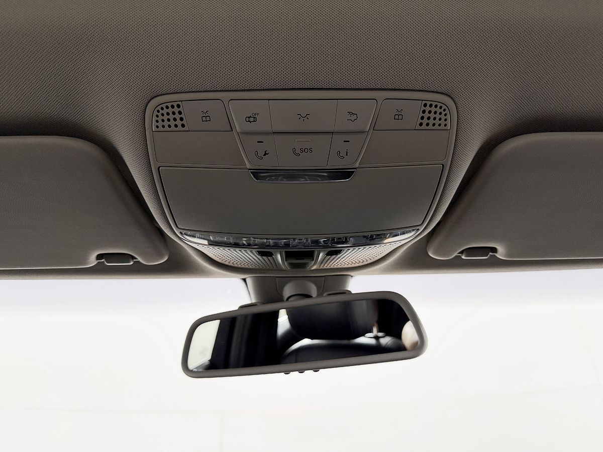 Mercedes-Benz C300 photo 52