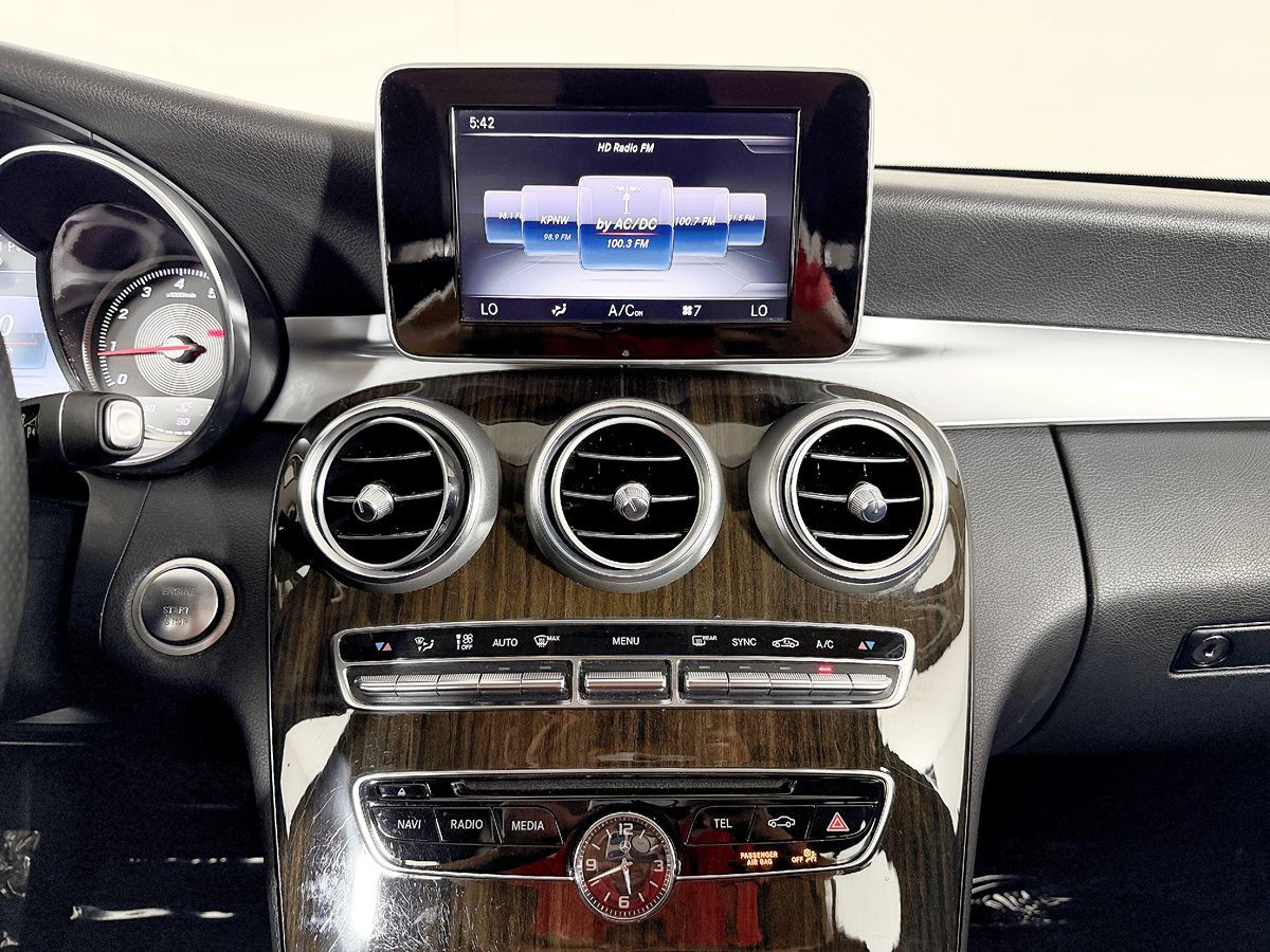 Mercedes-Benz C300 photo 60