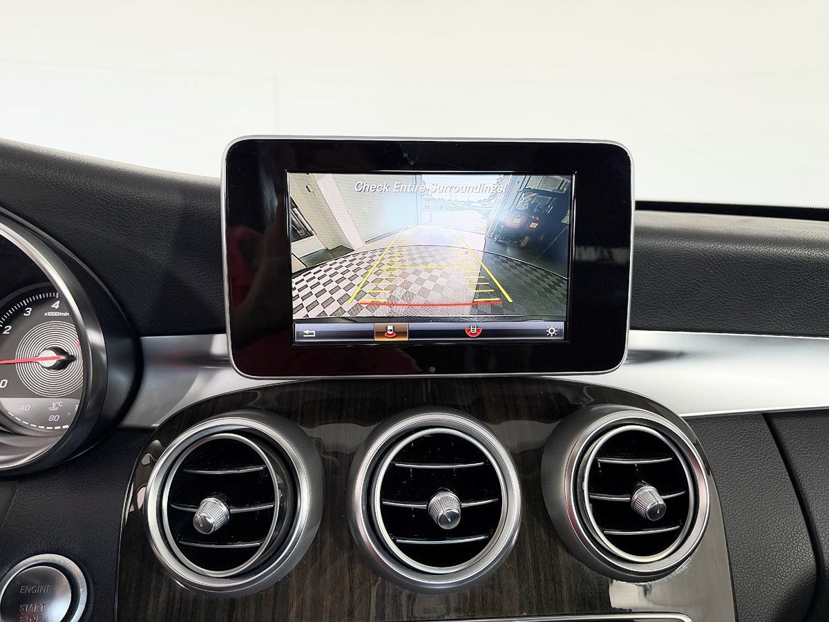 Mercedes-Benz C300 photo 62