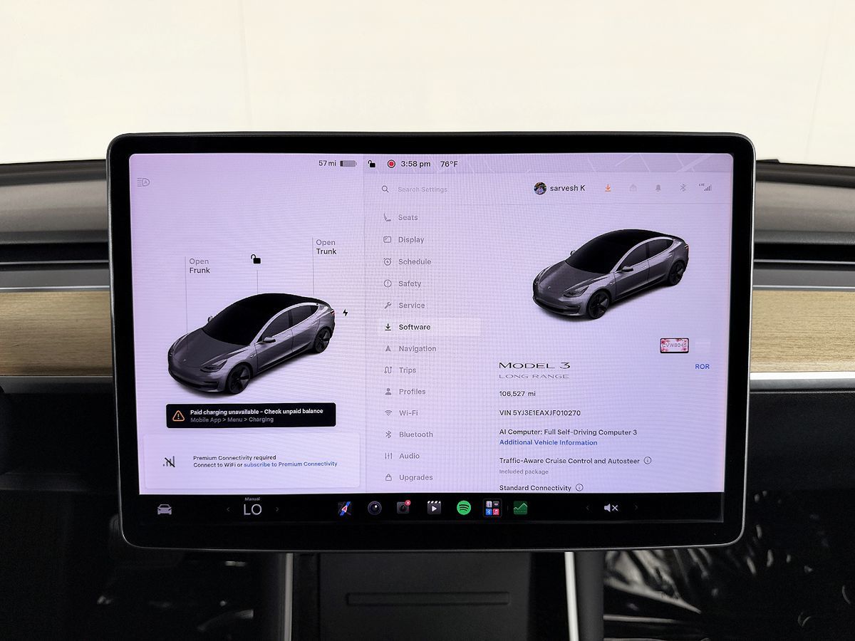 Tesla Model 3 photo 61