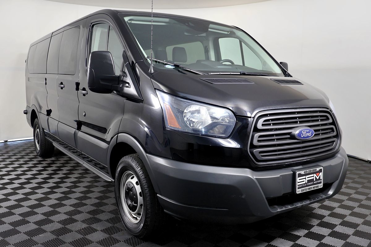 Ford Transit photo 5
