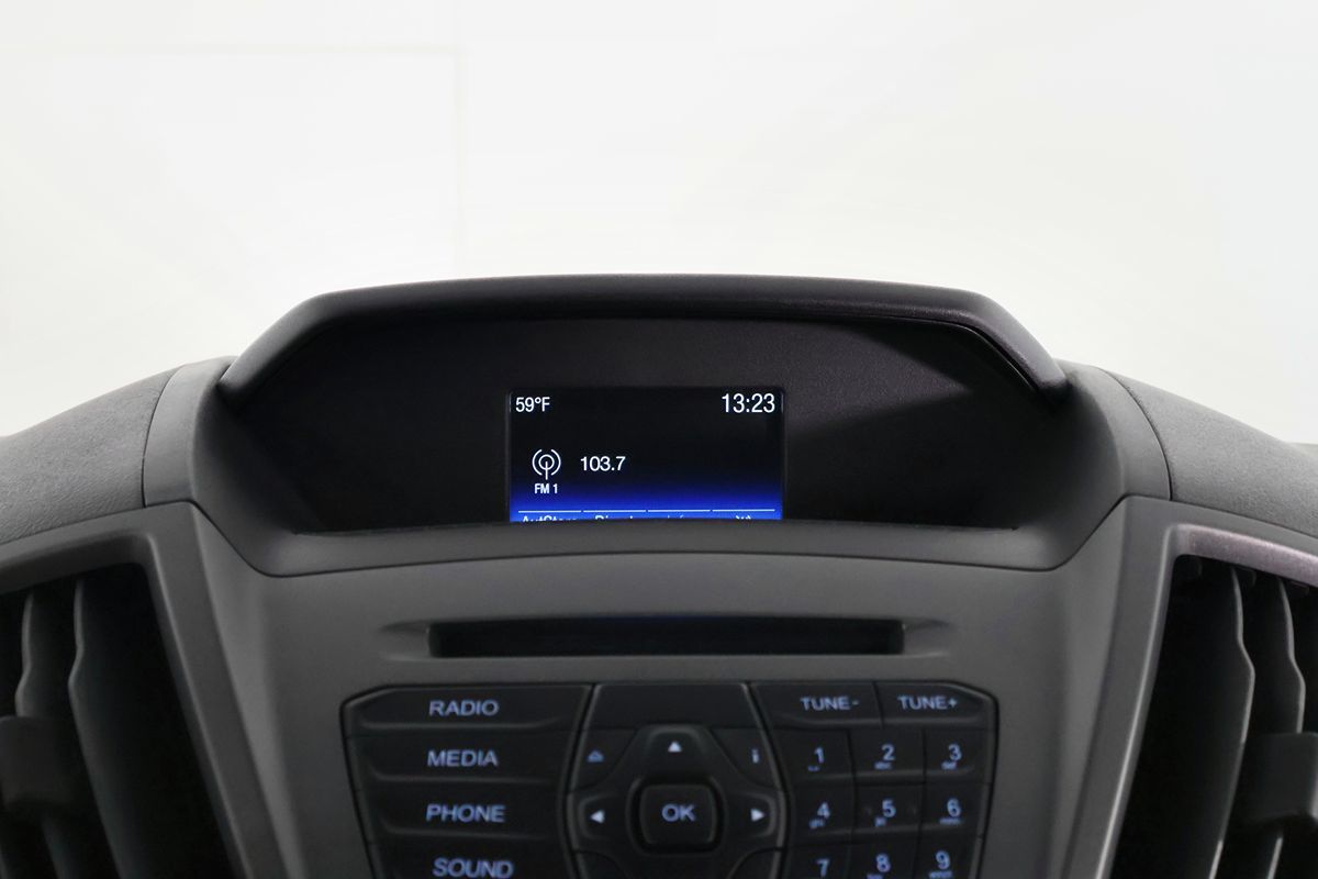 Ford Transit photo 29