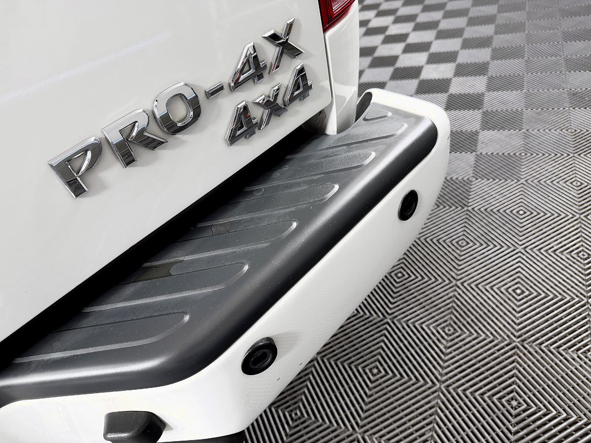 Nissan Frontier photo 11