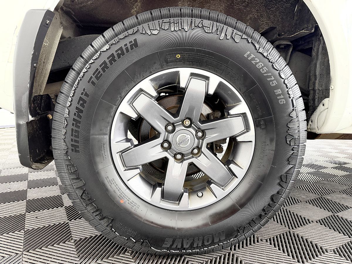 Nissan Frontier photo 24