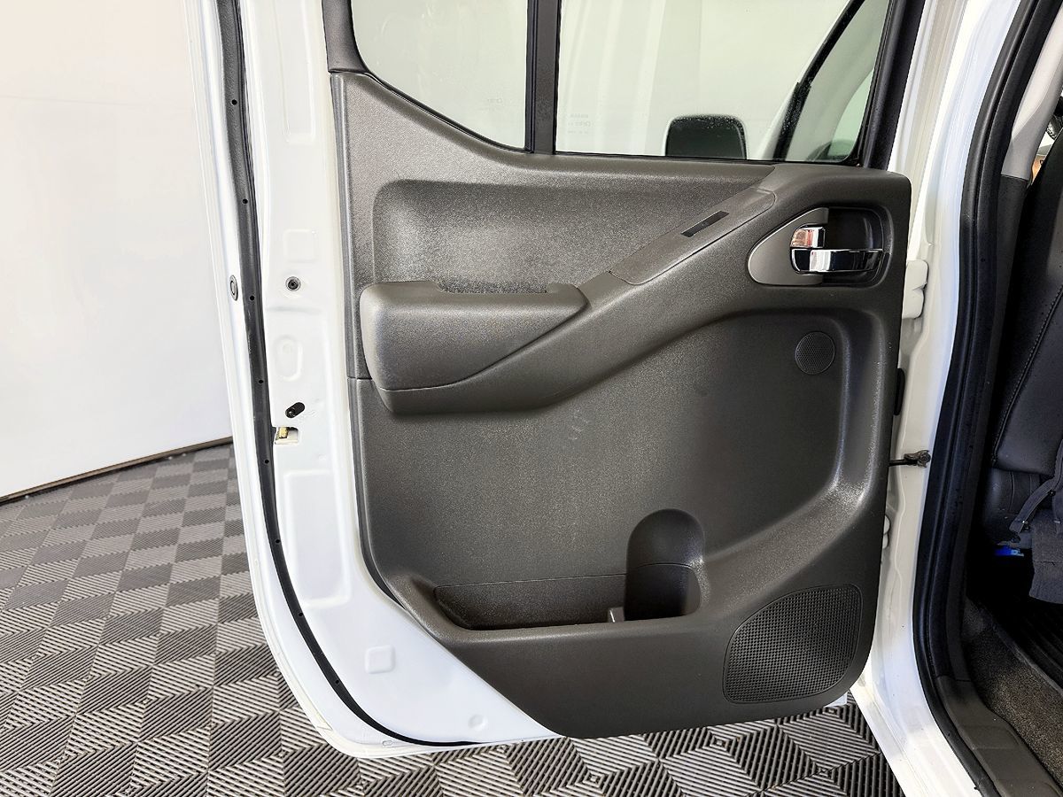 Nissan Frontier photo 34