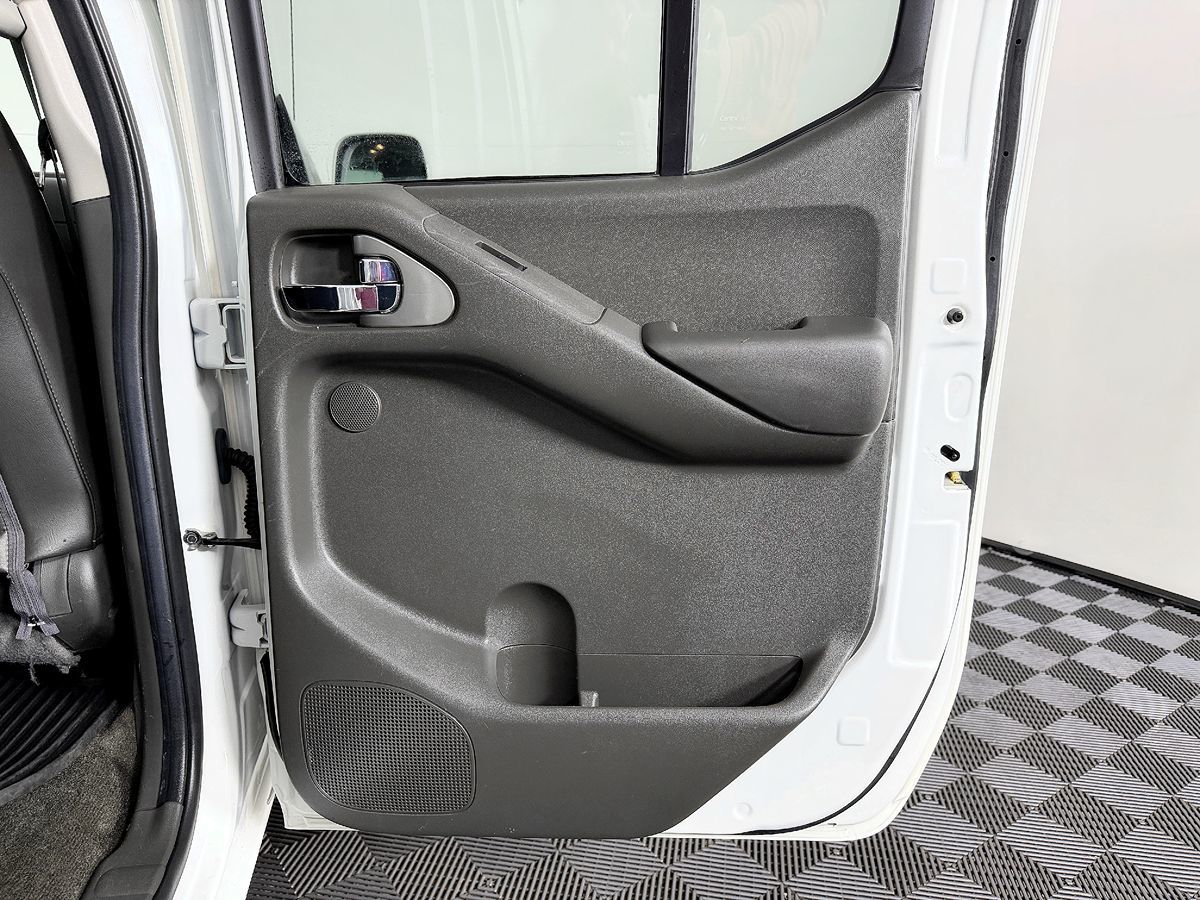 Nissan Frontier photo 38