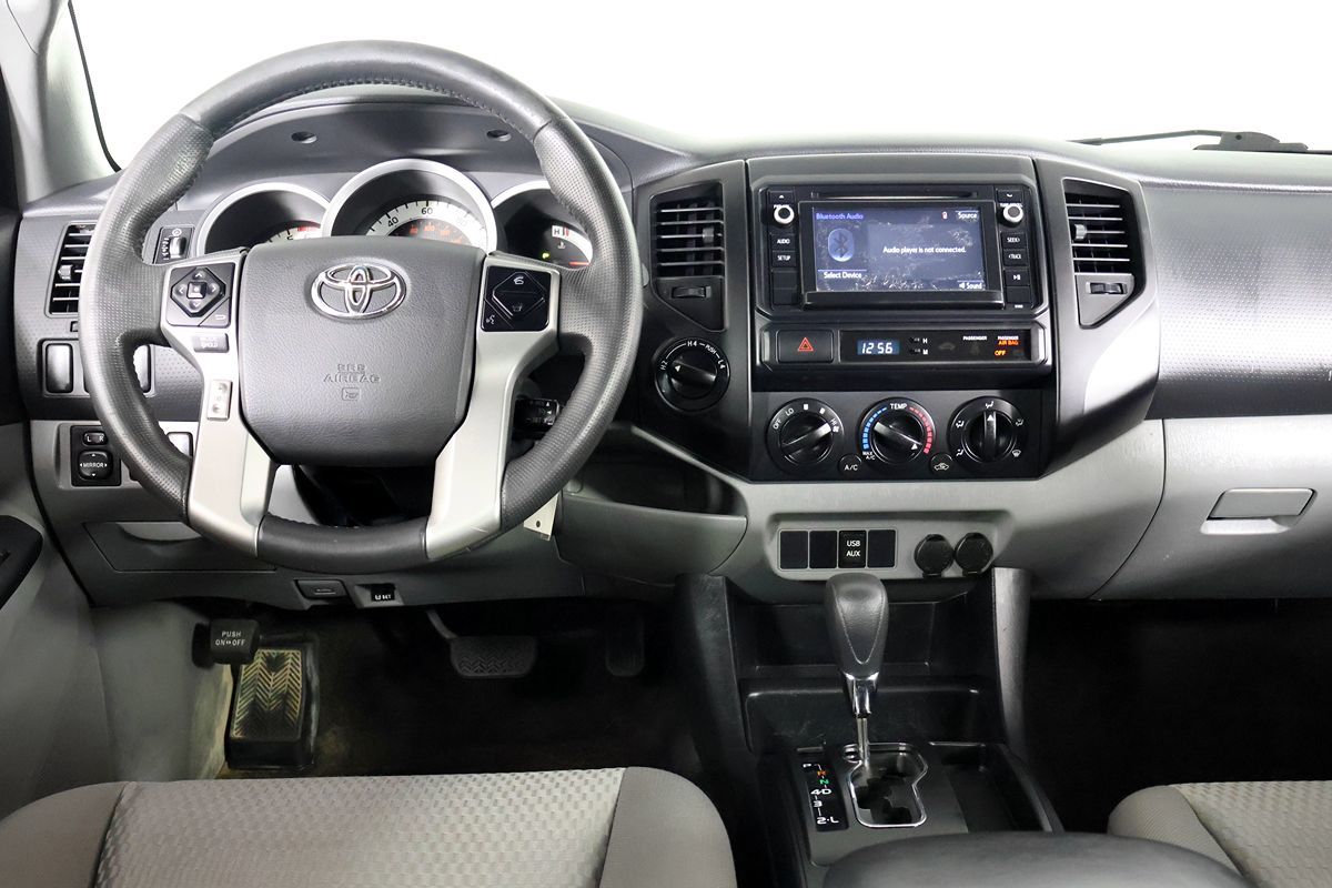 Toyota Tacoma photo 21