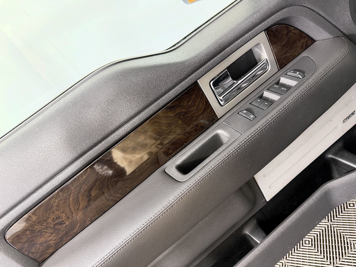 Ford F-150 photo 30