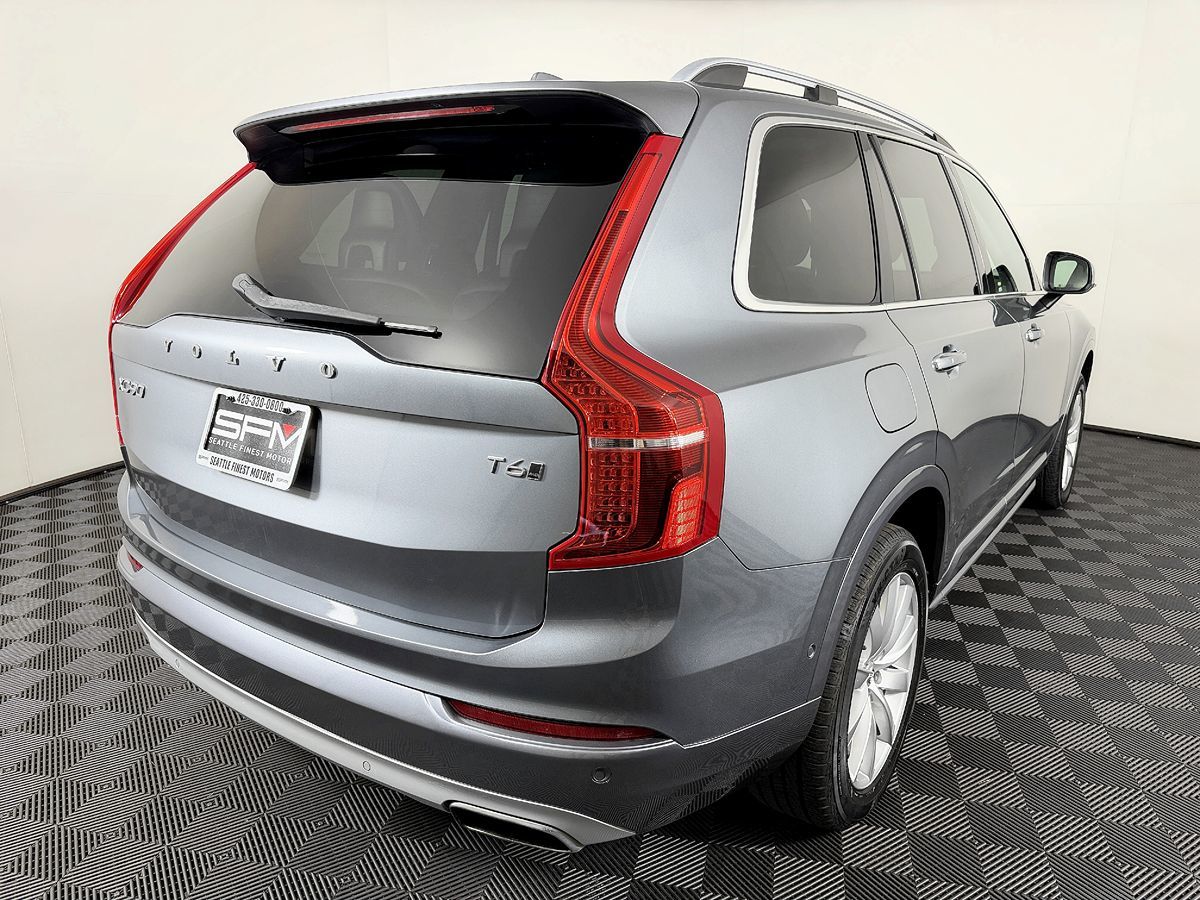 Volvo XC90 photo 9