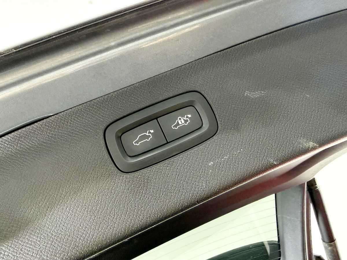 Volvo XC90 photo 15