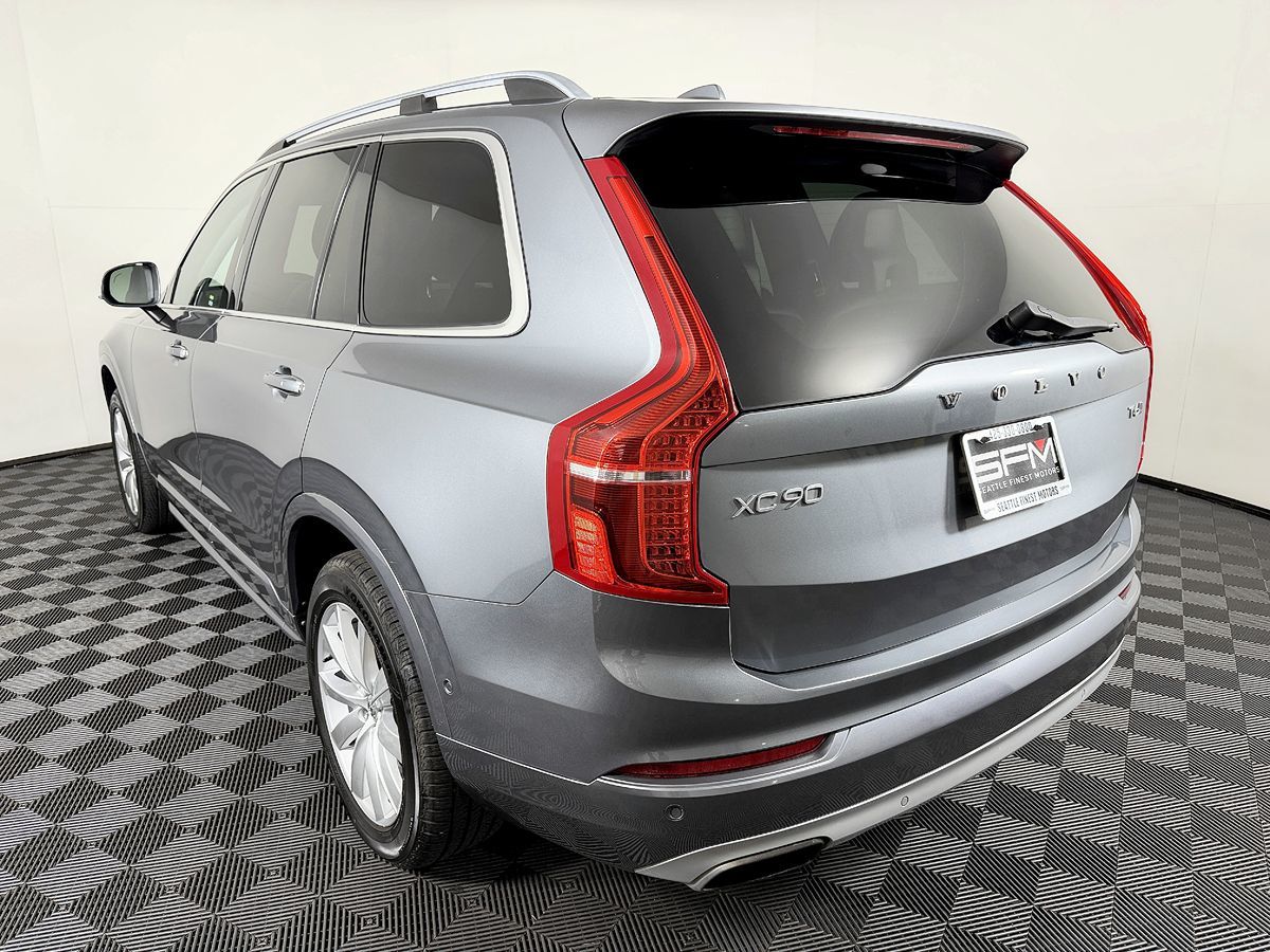 Volvo XC90 photo 16