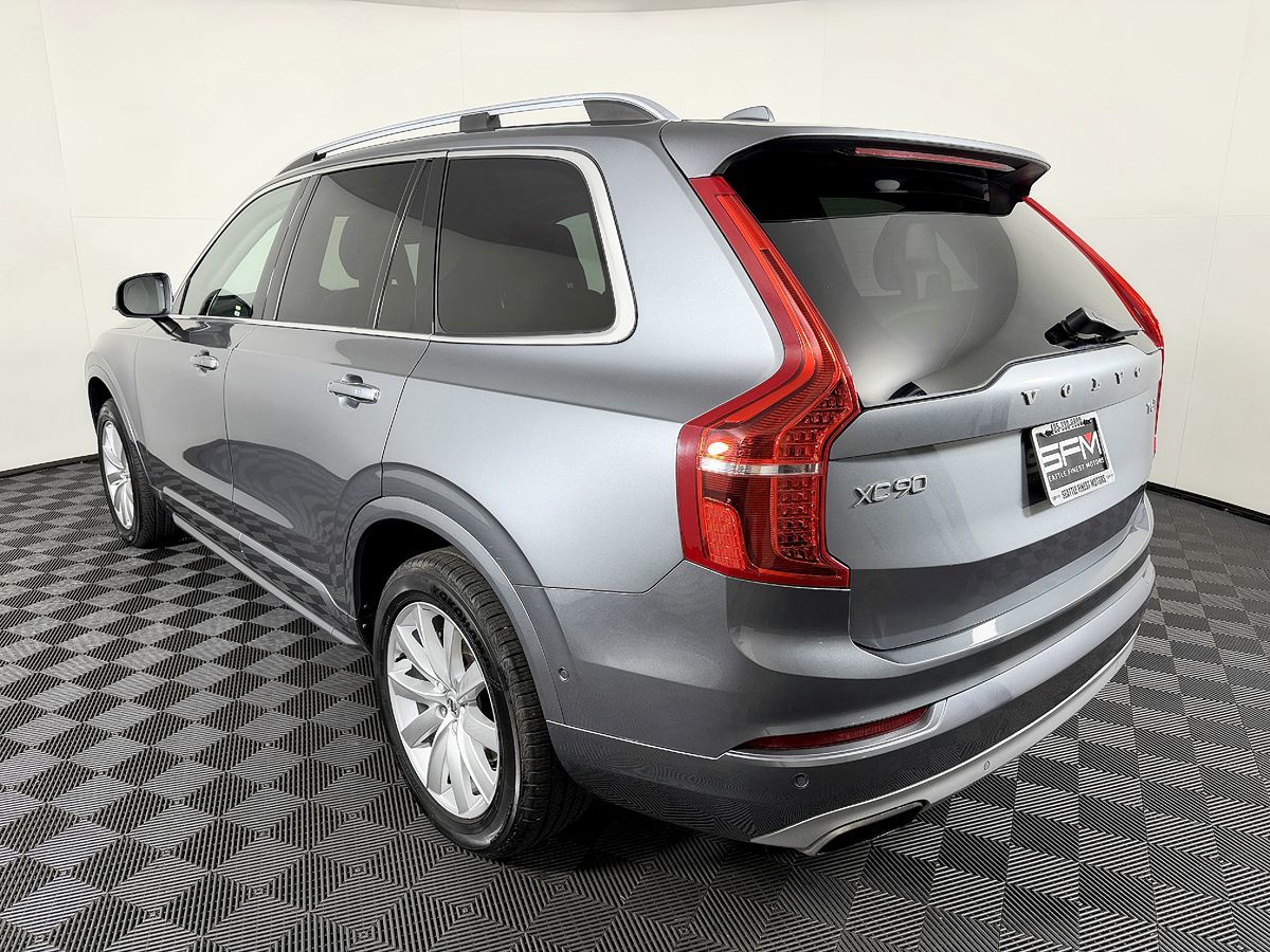 Volvo XC90 photo 17