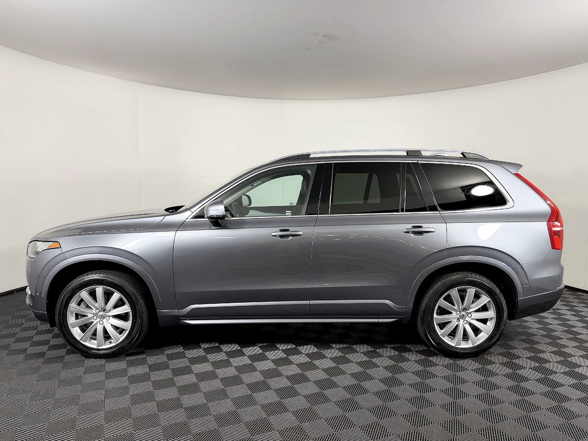 Volvo XC90 photo 18