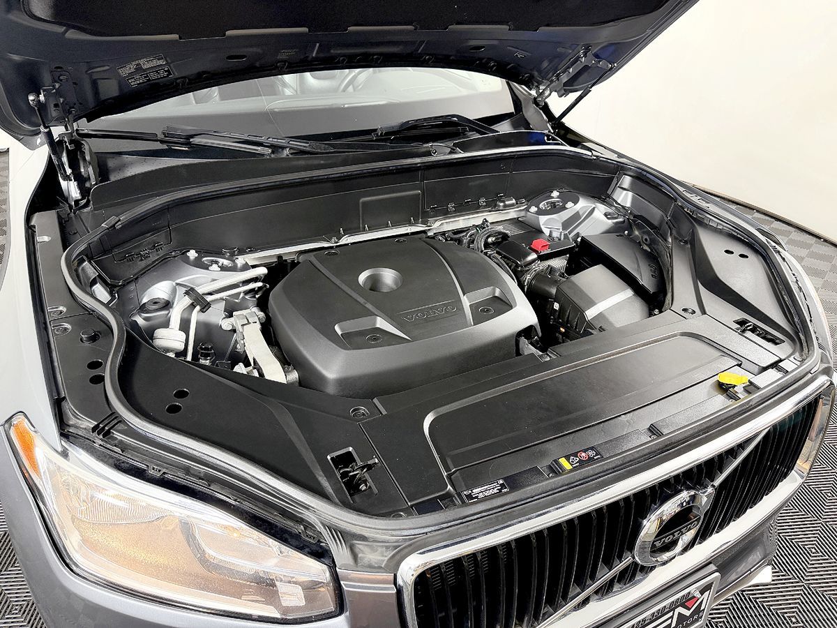 Volvo XC90 photo 23