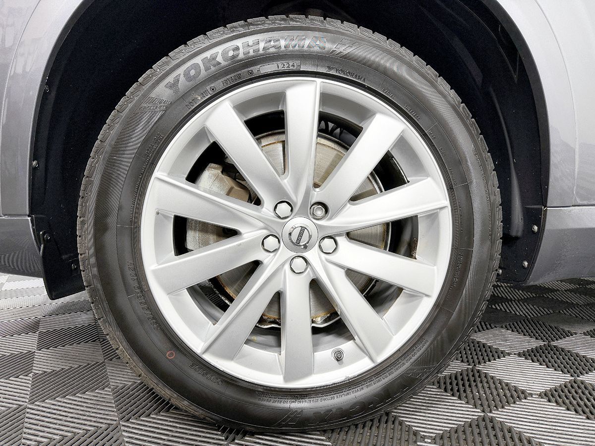 Volvo XC90 photo 24