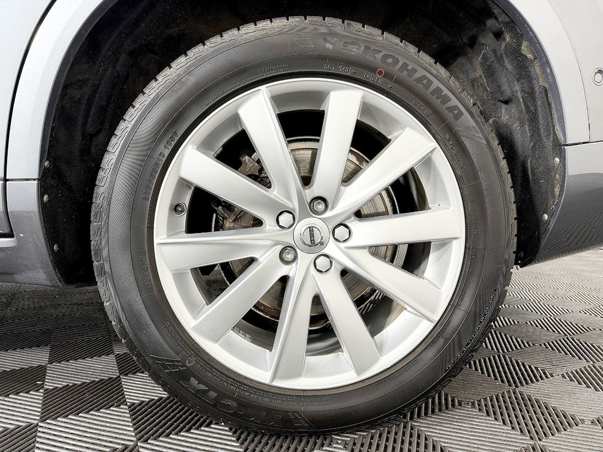 Volvo XC90 photo 25