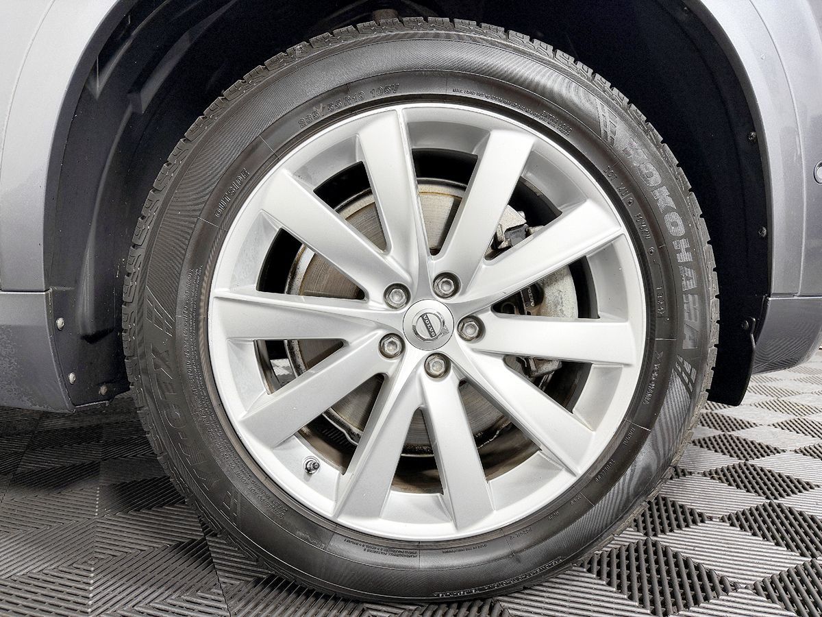 Volvo XC90 photo 27