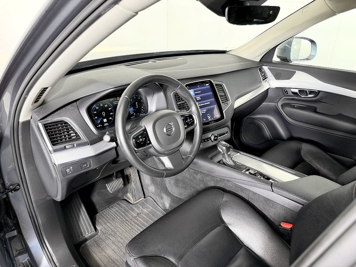 Volvo XC90 photo 35