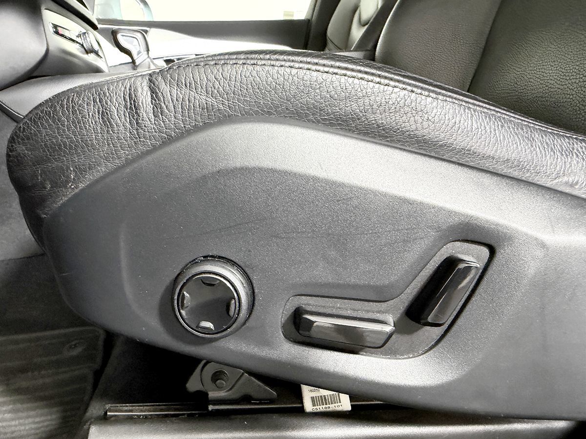 Volvo XC90 photo 37