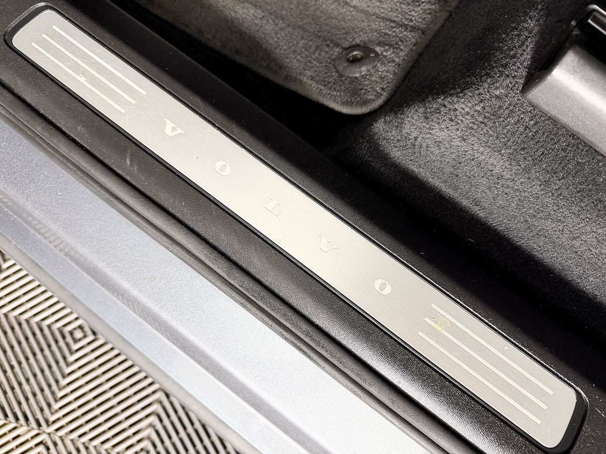 Volvo XC90 photo 38
