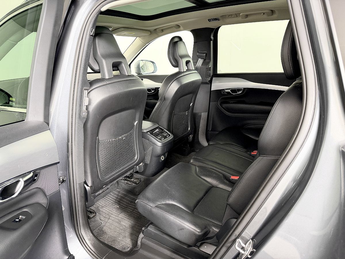 Volvo XC90 photo 42