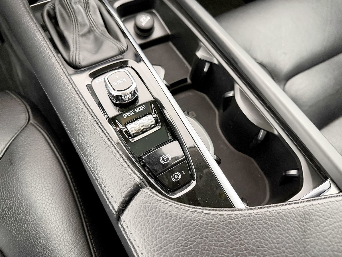 Volvo XC90 photo 70