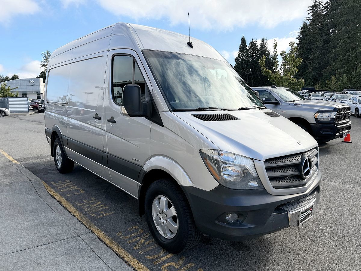 Mercedes-Benz Sprinter photo 6