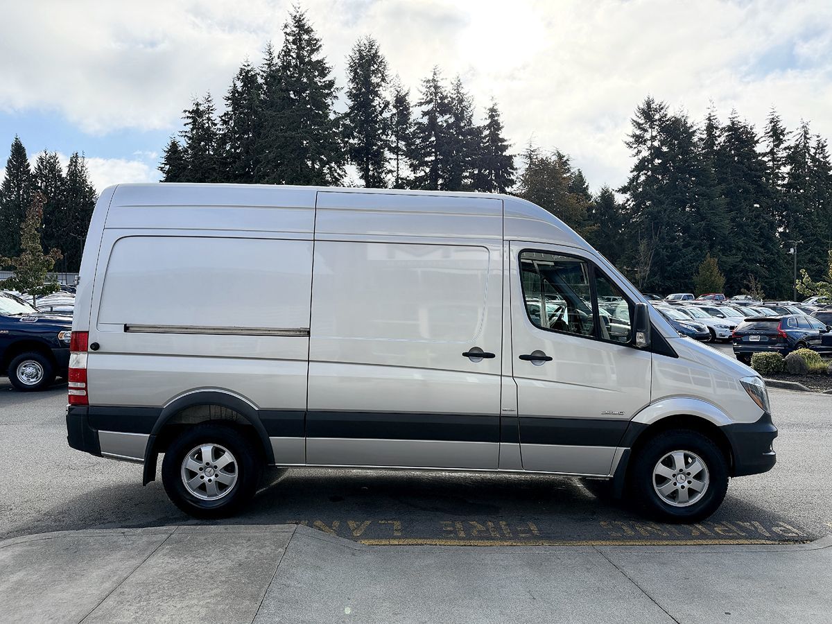 Mercedes-Benz Sprinter photo 7