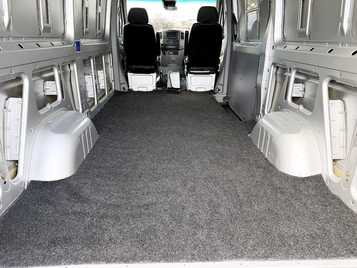 Mercedes-Benz Sprinter photo 20