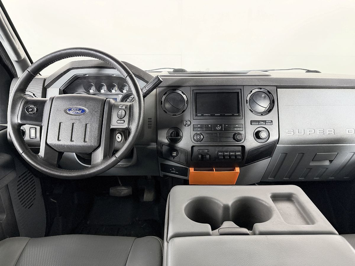 Ford F-350 photo 47