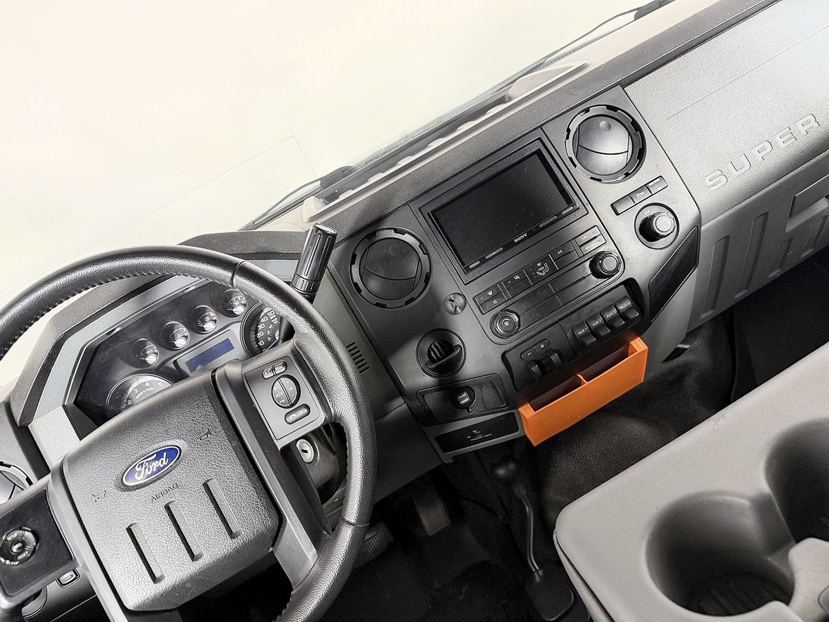 Ford F-350 photo 51