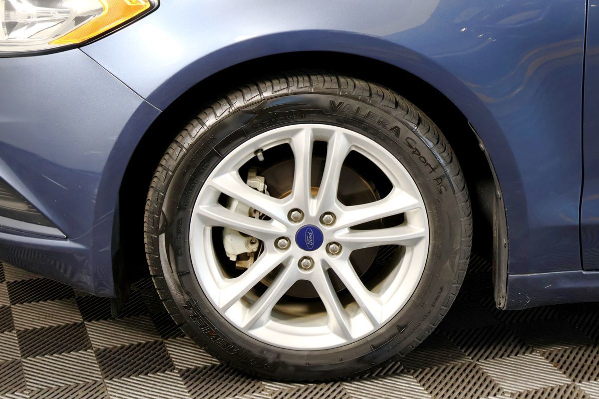 Ford Fusion photo 44