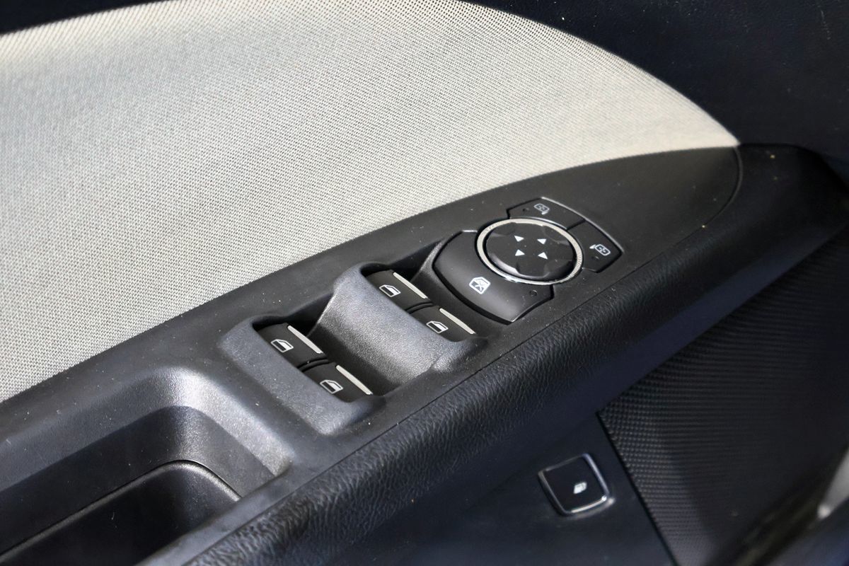 Ford Fusion photo 18