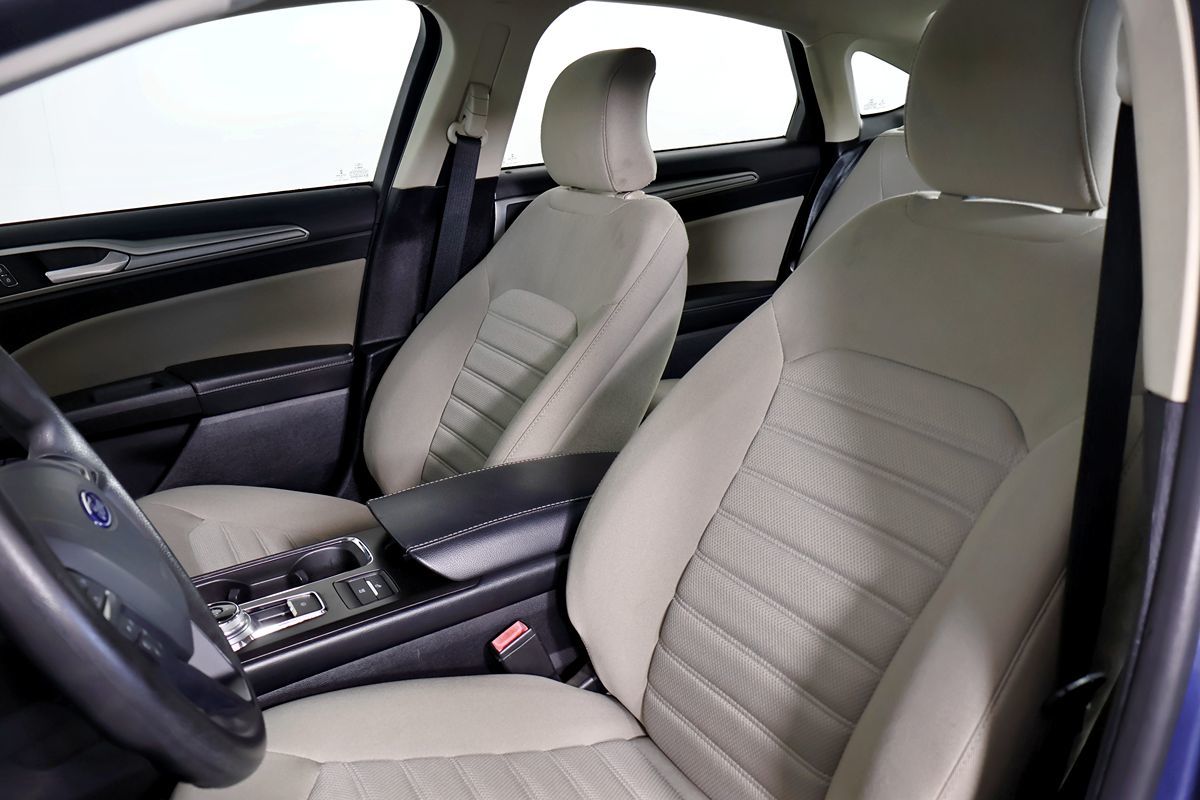Ford Fusion photo 21