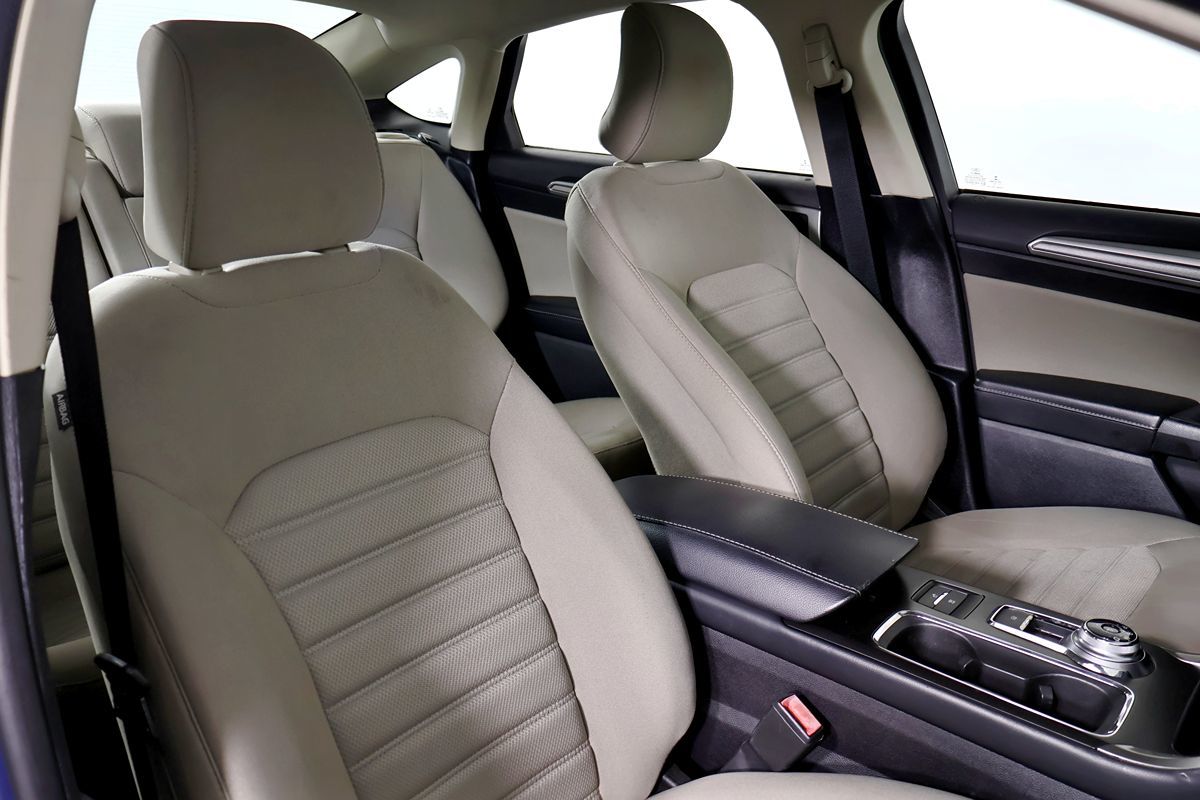 Ford Fusion photo 37