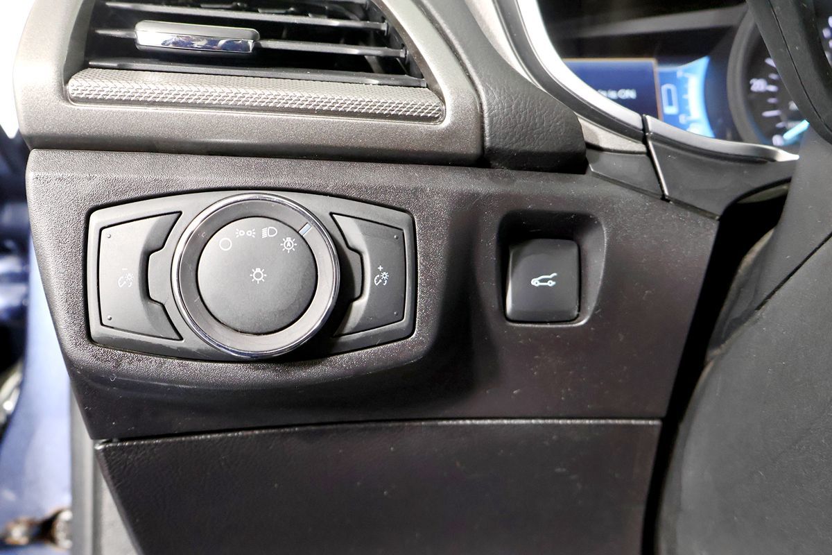 Ford Fusion photo 32