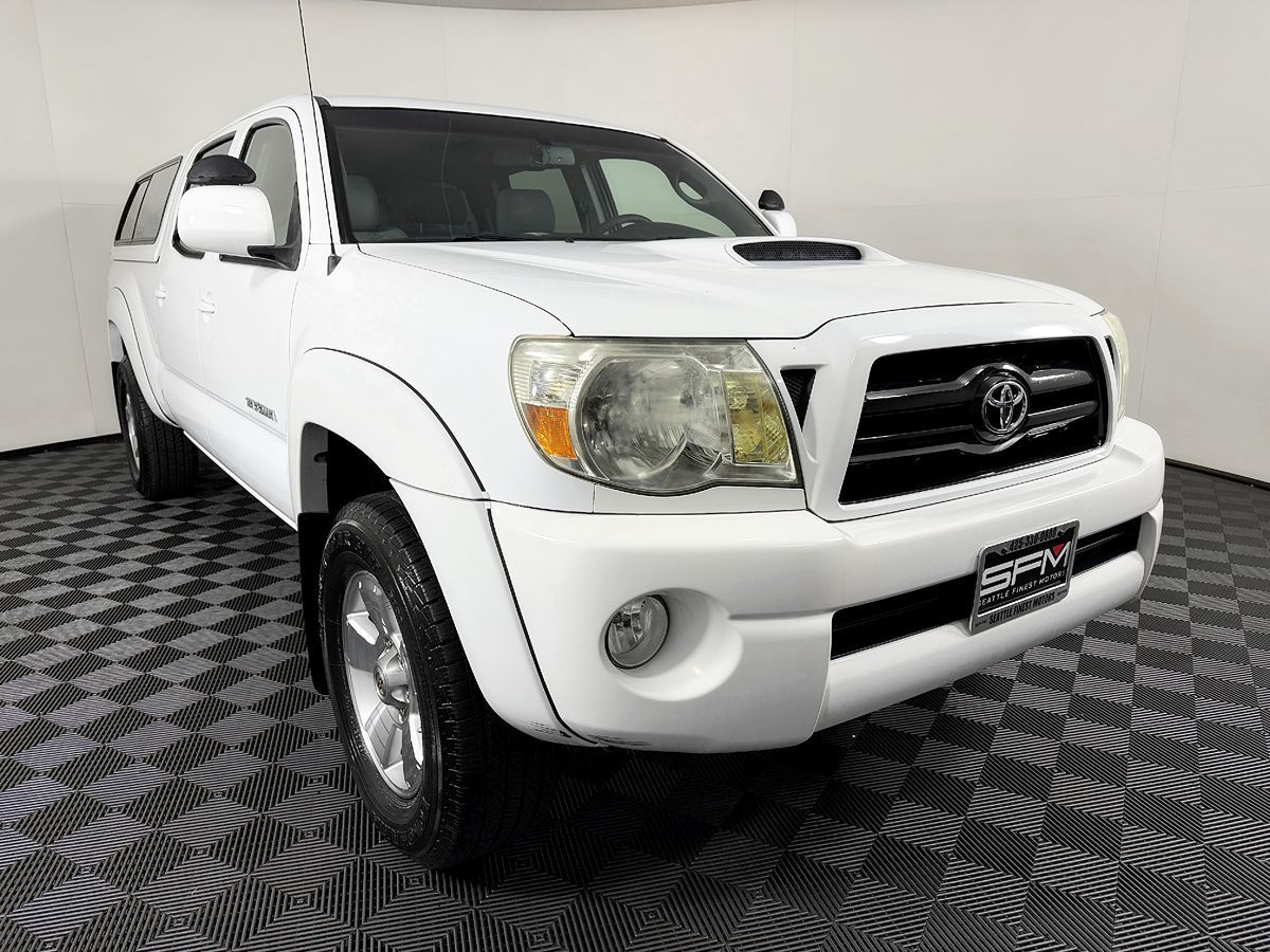 Toyota Tacoma photo 5