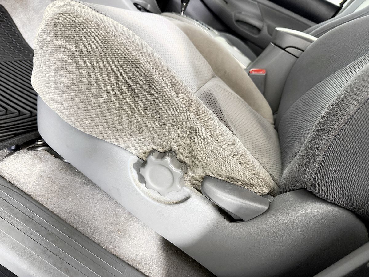 Toyota Tacoma photo 35