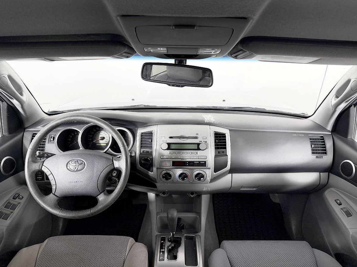 Toyota Tacoma photo 49