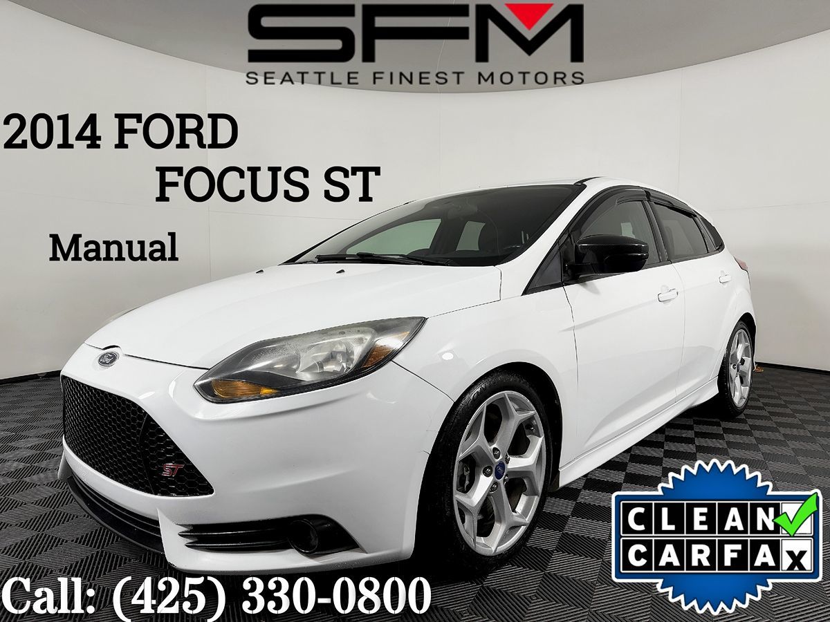 Oxford White 2014 Ford Focus Hatchback Front-Wheel Drive Manual