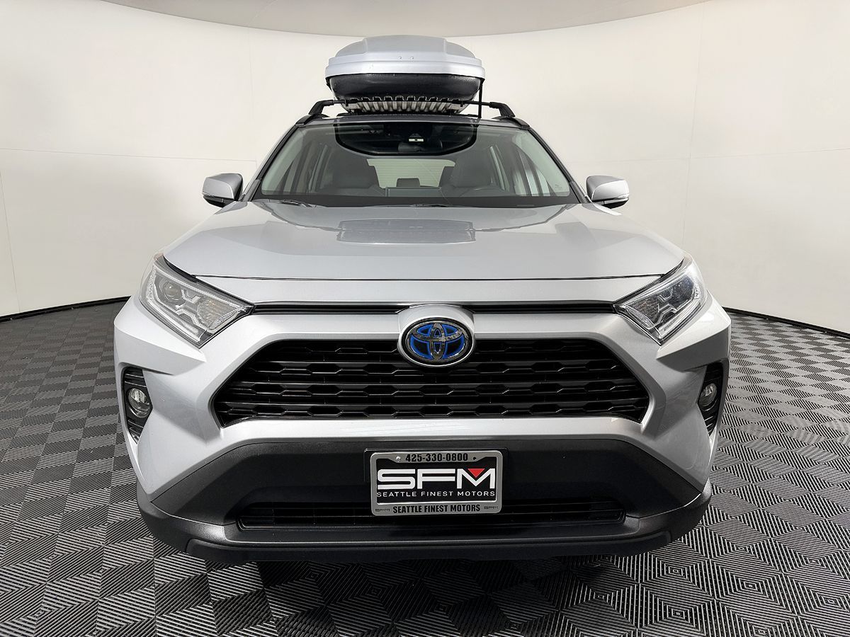 Toyota RAV4 photo 4
