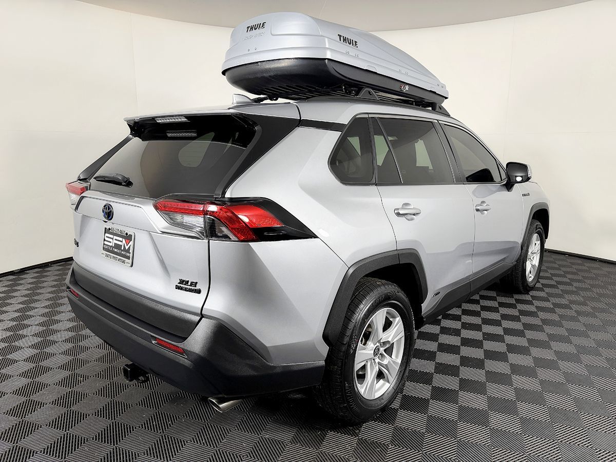 Toyota RAV4 photo 8
