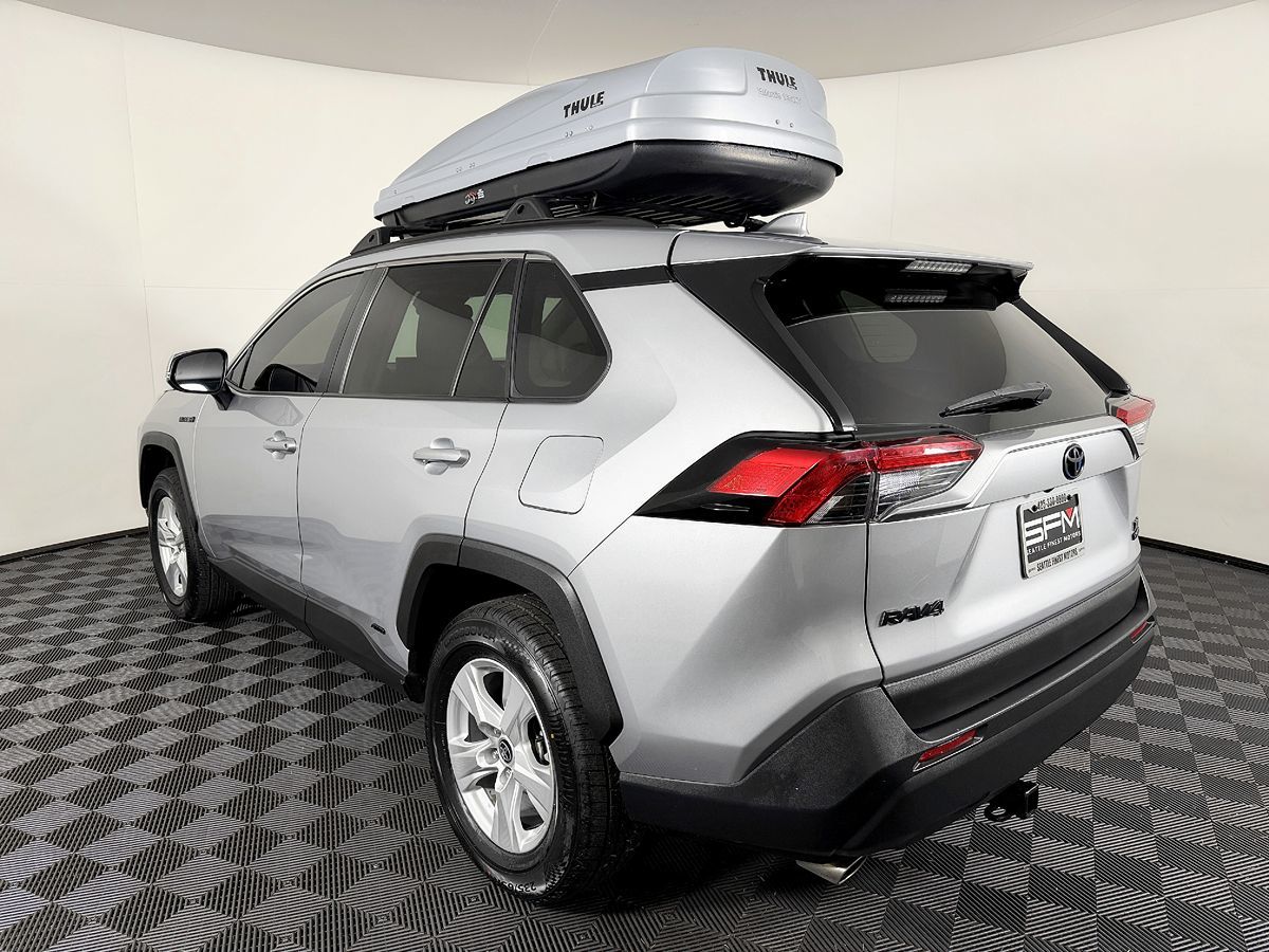 Toyota RAV4 photo 18