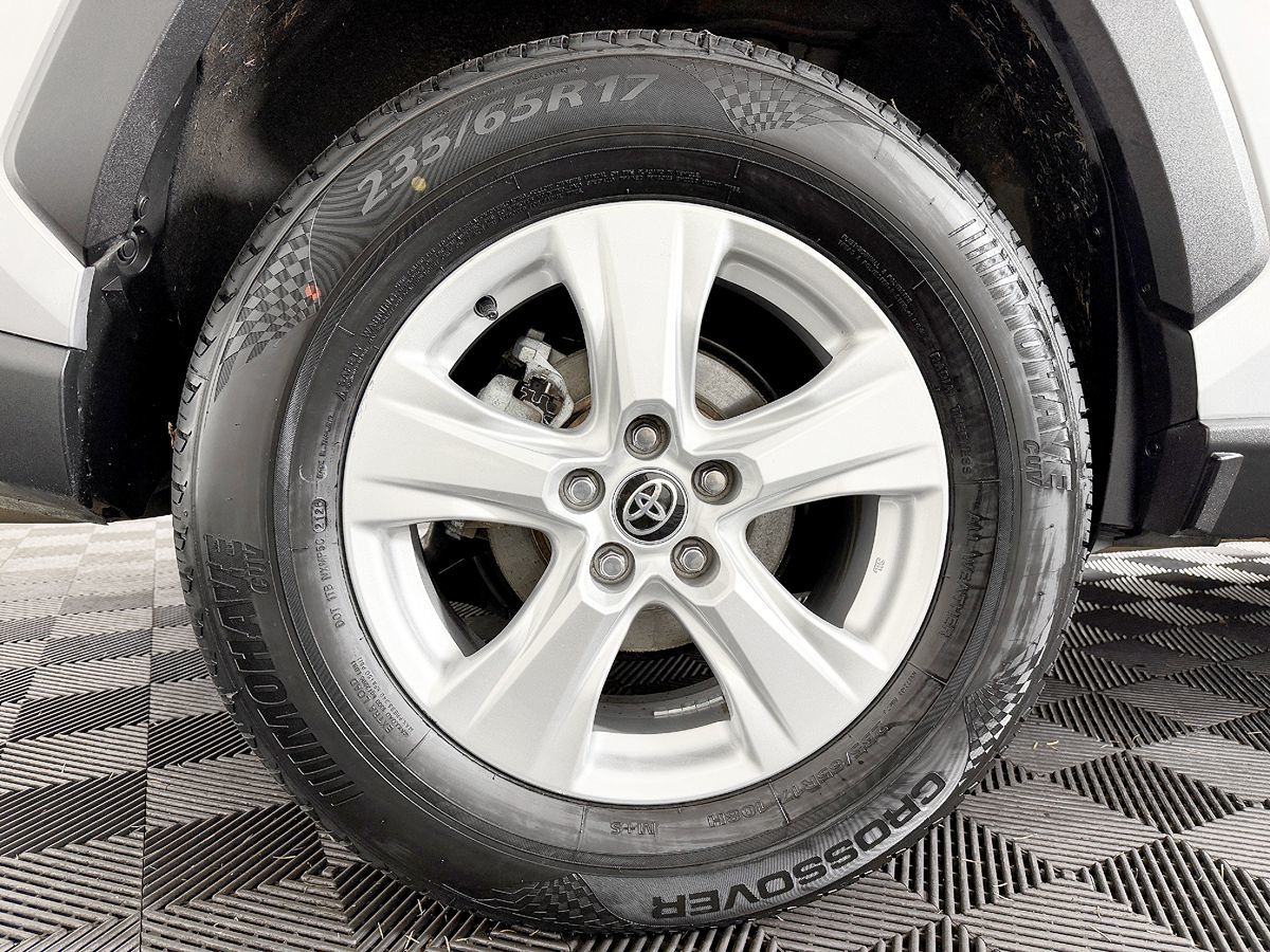 Toyota RAV4 photo 29