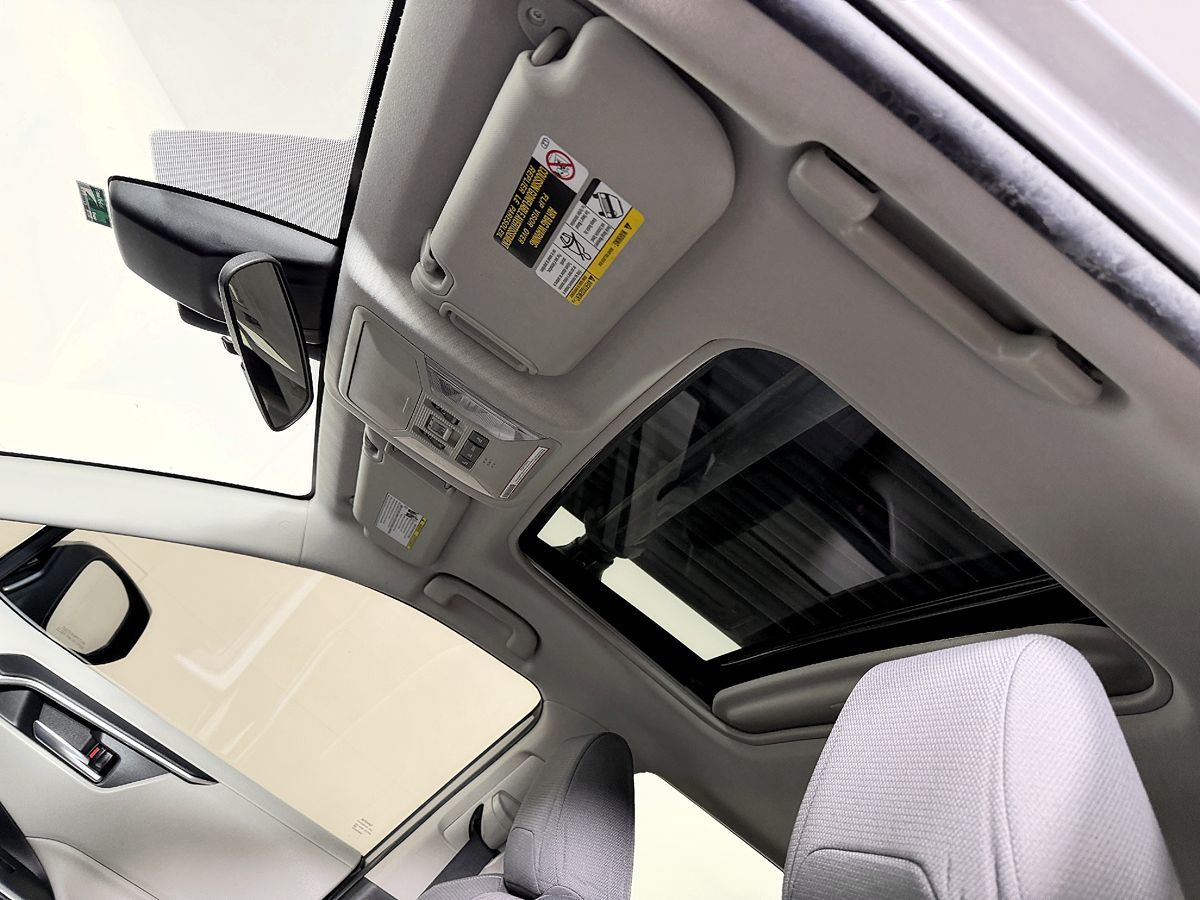 Toyota RAV4 photo 31