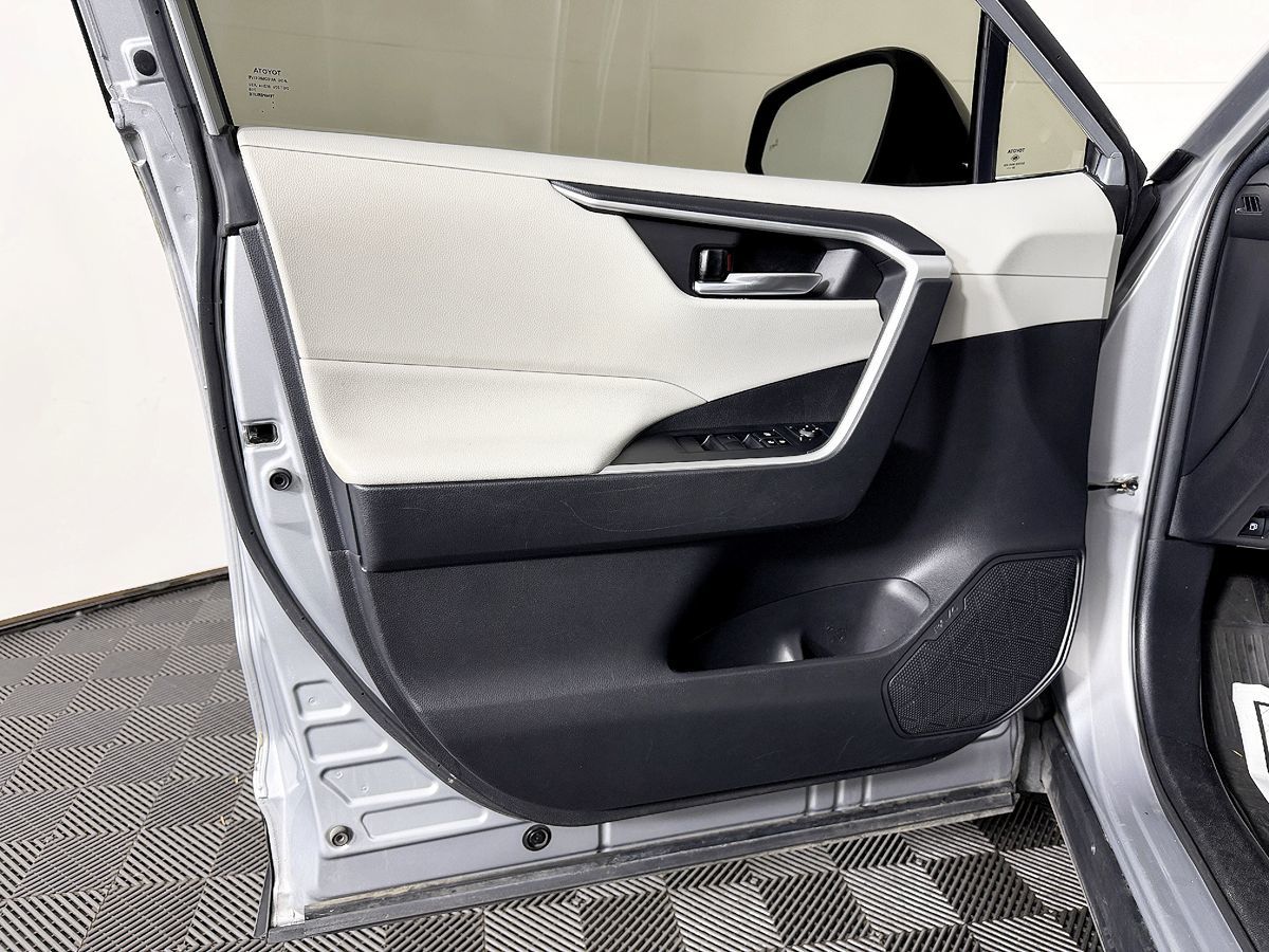 Toyota RAV4 photo 32