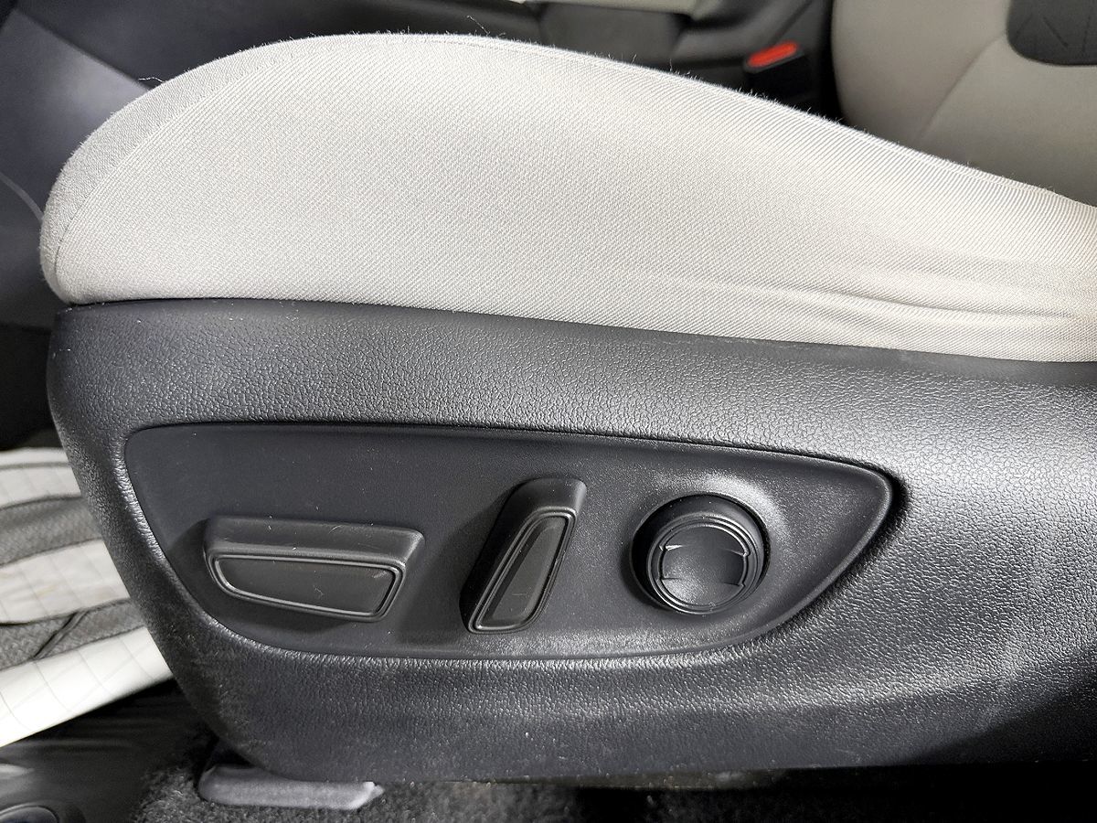 Toyota RAV4 photo 38