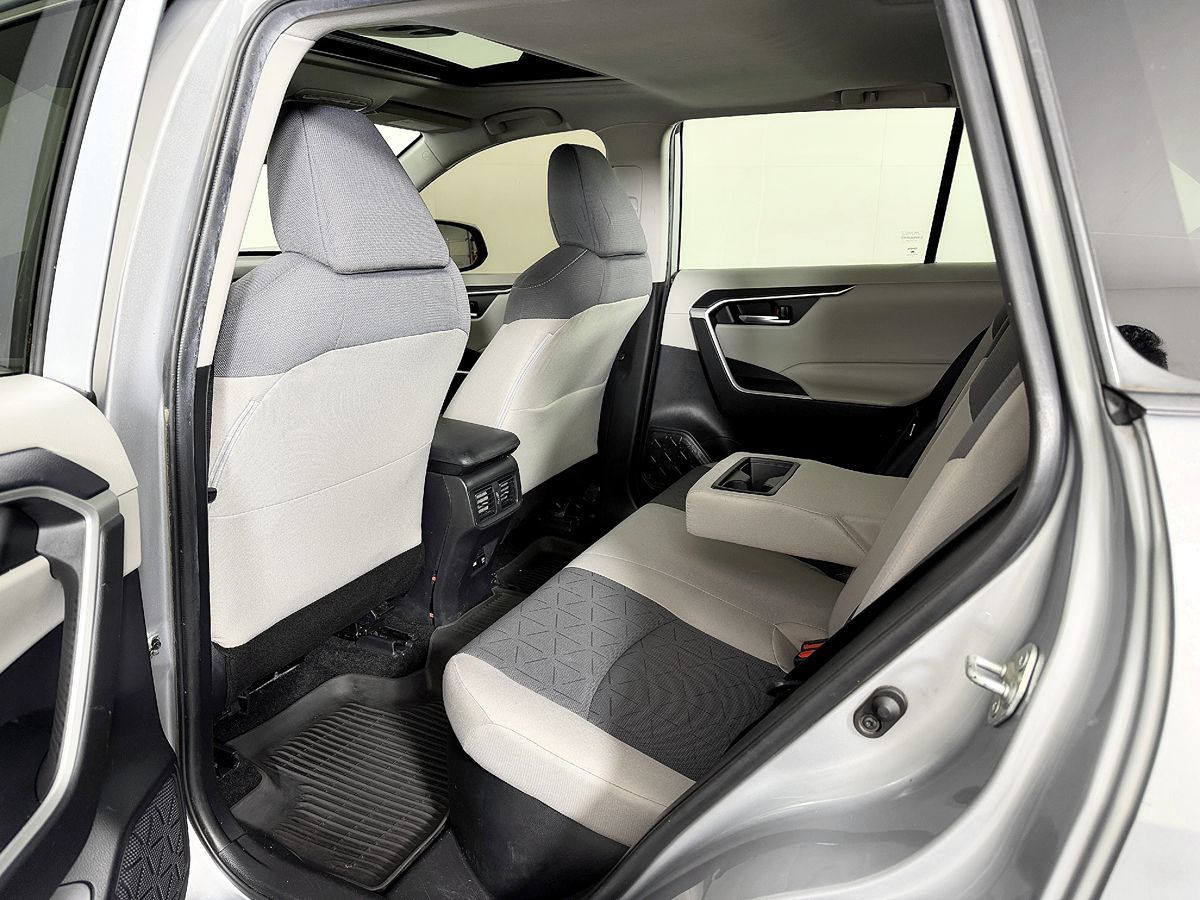 Toyota RAV4 photo 41