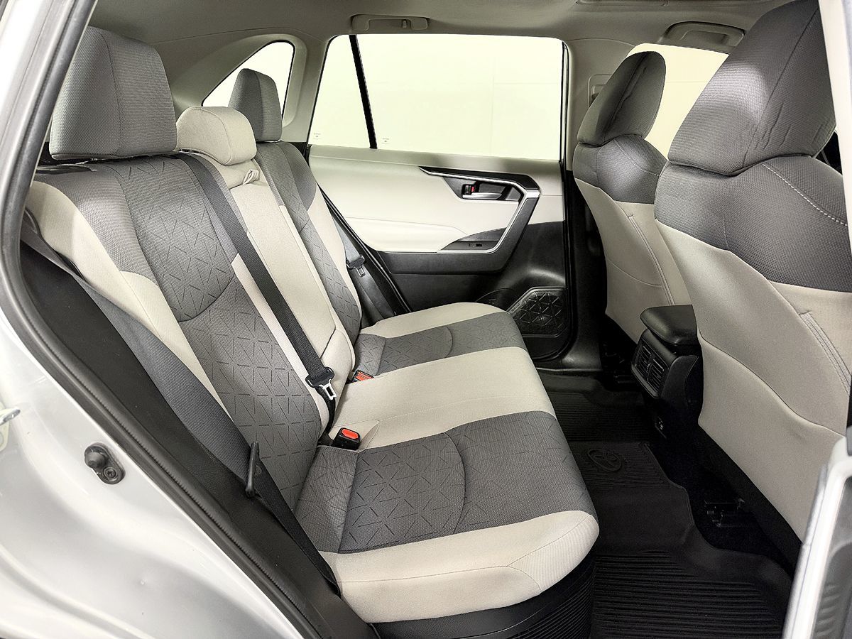 Toyota RAV4 photo 47
